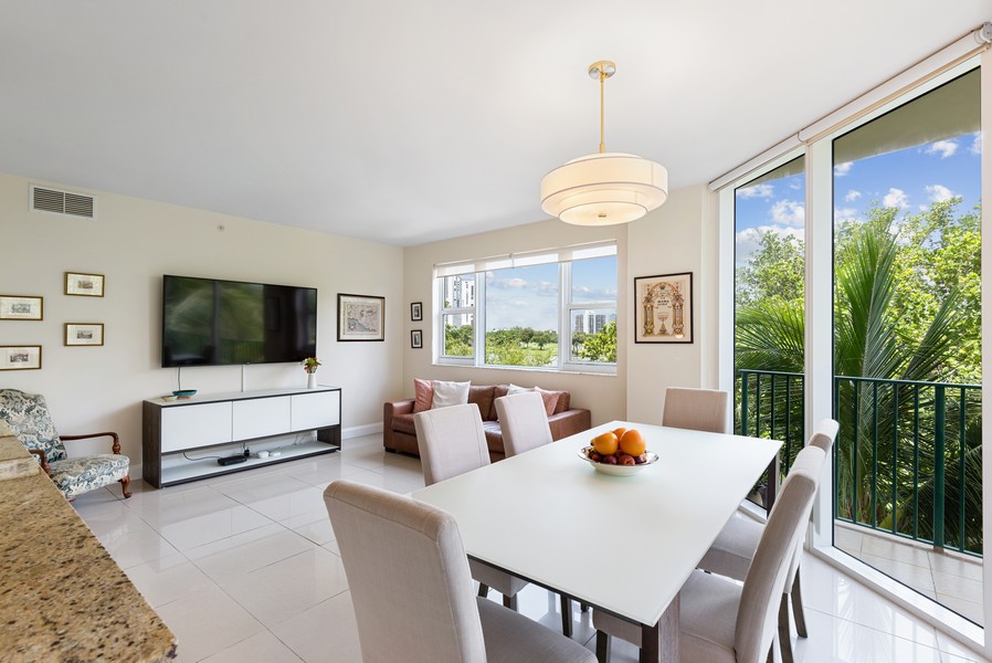 Real Estate Photography - 20000 E Country Club Dr #310, Aventura, FL, 33180 - Dining Room