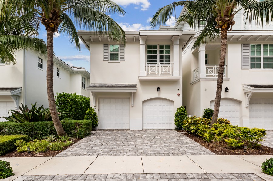 Real Estate Photography - 957 Sweetwater Ln, Boca Raton, FL, 33431 - Front View