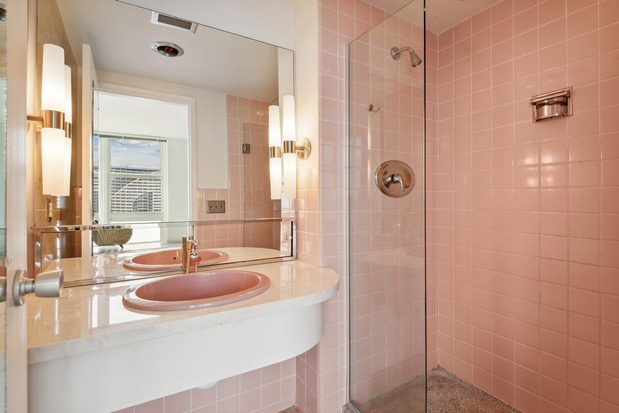Real Estate Photography - 3003 Terramar Street, Apt 1105, Fort Lauderdale, FL, 33304 - Primary Bathroom