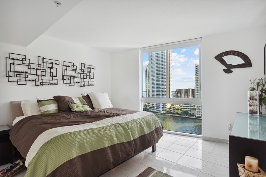 Real Estate Photography - 335 S Biscayne Blvd Unit#1709, Miami, FL, 33131 - 4th Bedroom