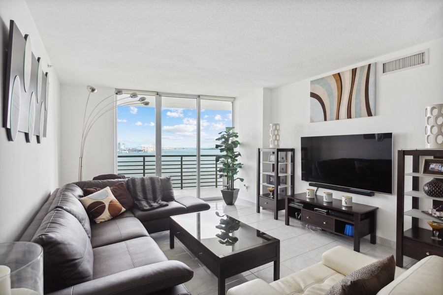 Real Estate Photography - 335 S Biscayne Blvd Unit#1709, Miami, FL, 33131 - Living Room
