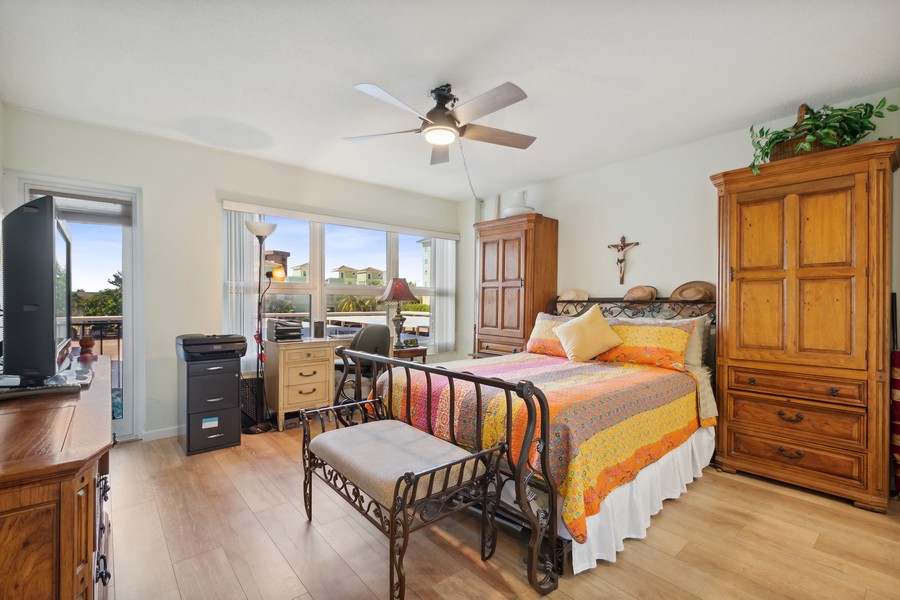 Real Estate Photography - 405 N. Ocean Blvd. #217, Pompano Beach, FL, 33062 - Bedroom