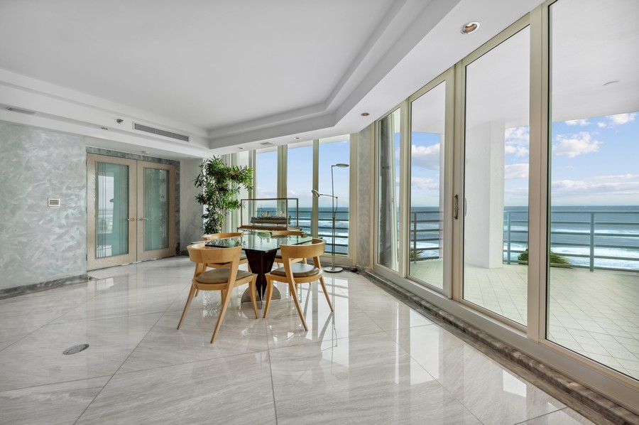Real Estate Photography - 800 S Ocean Blvd, 403, Boca Raton, FL, 33432 - Sitting Room
