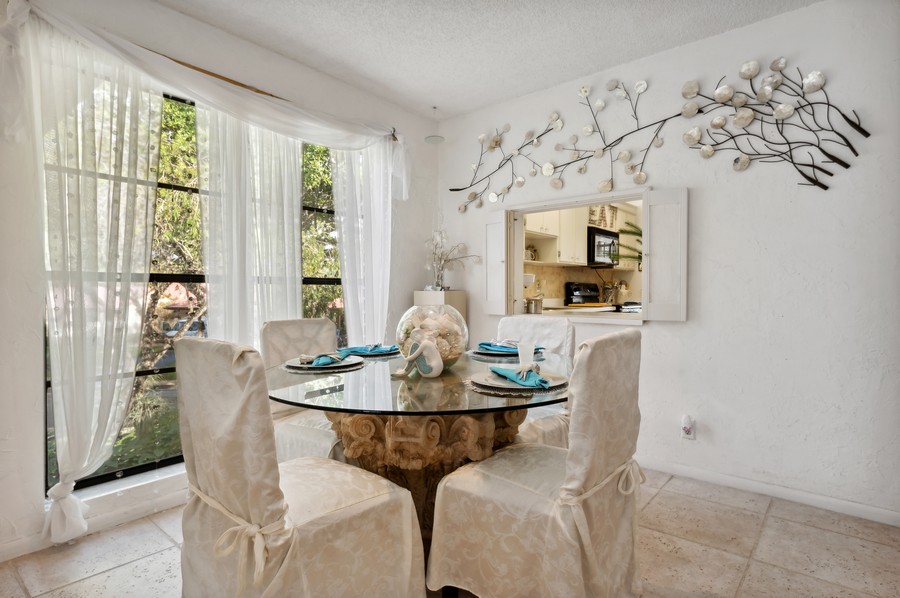 Real Estate Photography - 21691 Tall Palm Circle D-3, Boca Raton, FL, 33433 - Dining Room
