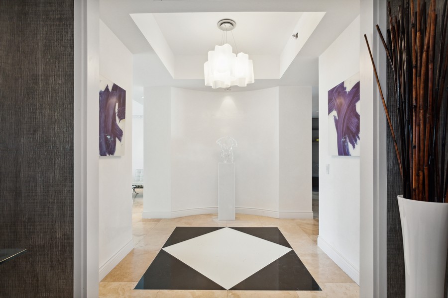 Real Estate Photography - 5959 Collins Ave #604, Miami Beach, FL, 33140 - Foyer