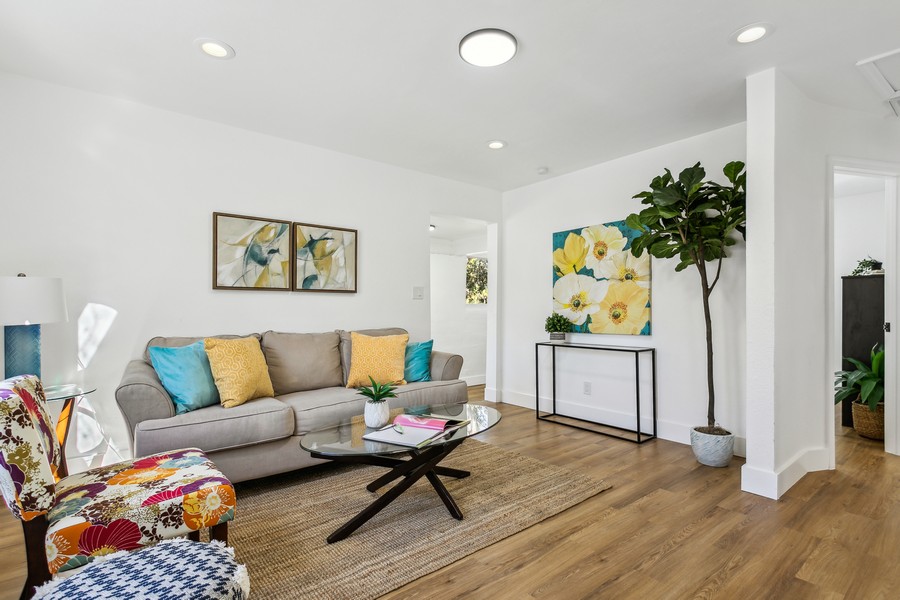 Real Estate Photography - 1510 35th Ave N, St. Petersburg, FL, 33704 - 