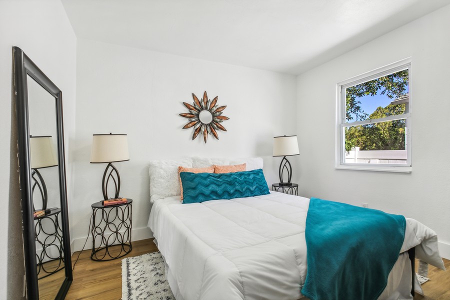 Real Estate Photography - 1510 35th Ave N, St. Petersburg, FL, 33704 - 