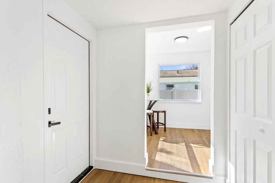 Real Estate Photography - 1510 35th Ave N, St. Petersburg, FL, 33704 - 