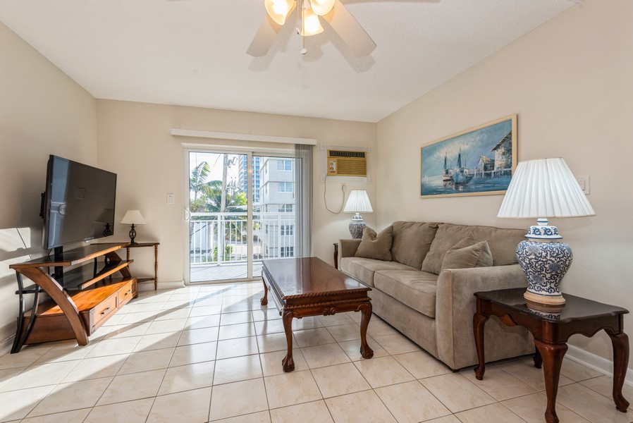 Real Estate Photography - 720 Orton Ave, #306, Fort Lauderdale, FL, 33304 - Living Room