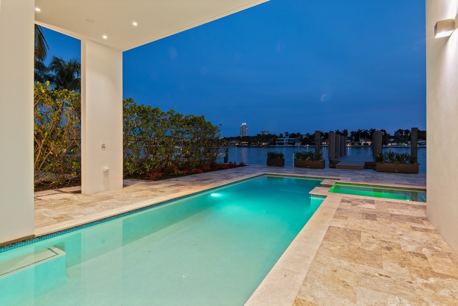 Real Estate Photography - 1510 Bay Dr, Miami Beach, FL, 33141 - 