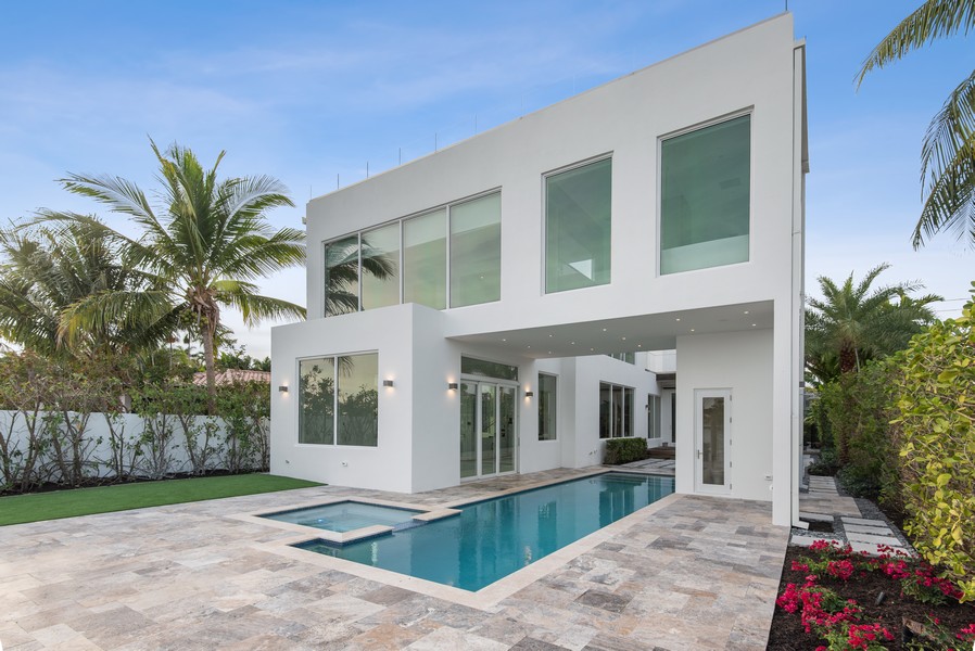 Real Estate Photography - 1510 Bay Dr, Miami Beach, FL, 33141 - Rear View