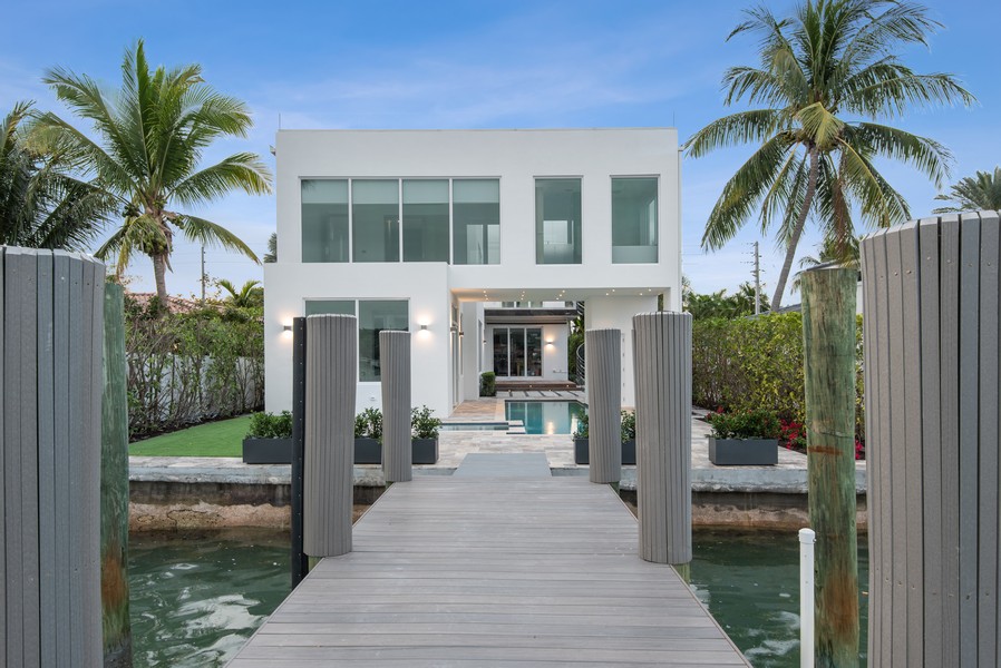 Real Estate Photography - 1510 Bay Dr, Miami Beach, FL, 33141 - Rear View