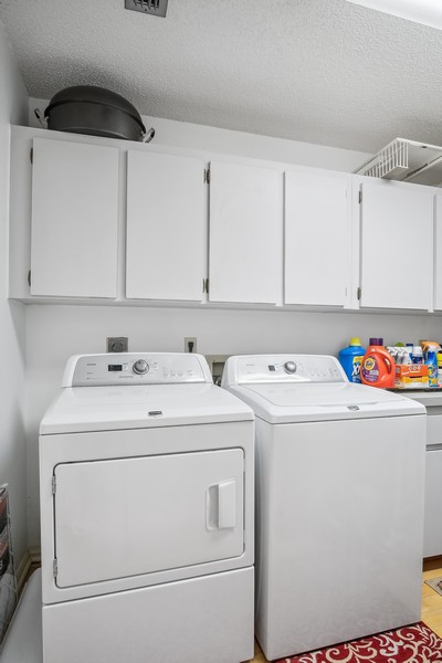 Real Estate Photography - 3009 Embassy Drive, West Palm Beach, FL, 33401 - Laundry Room