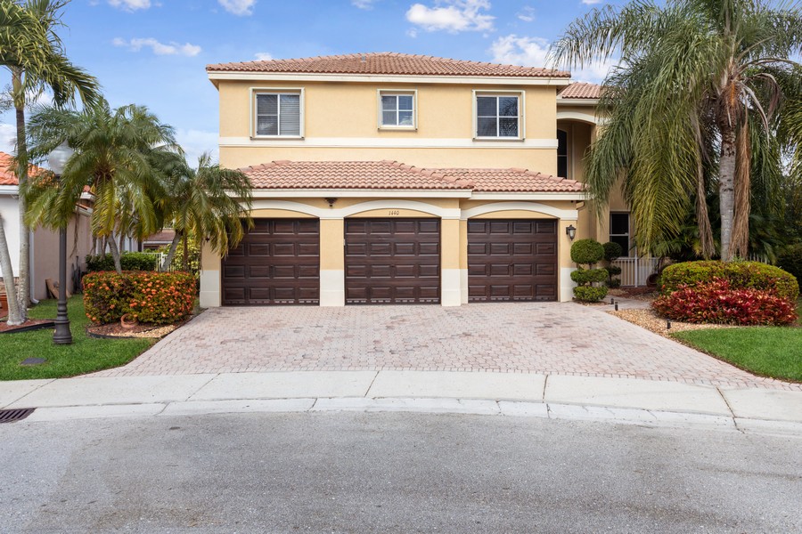 Real Estate Photography - 1440 Thrush Ct., Weston, FL, 33327 - Front View