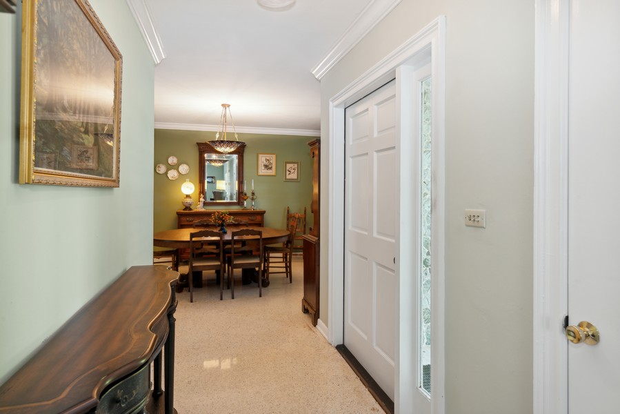 Real Estate Photography - 7740 SW 138 terrace, Palmetto Bay, FL, 33158 - Foyer/Dining Room