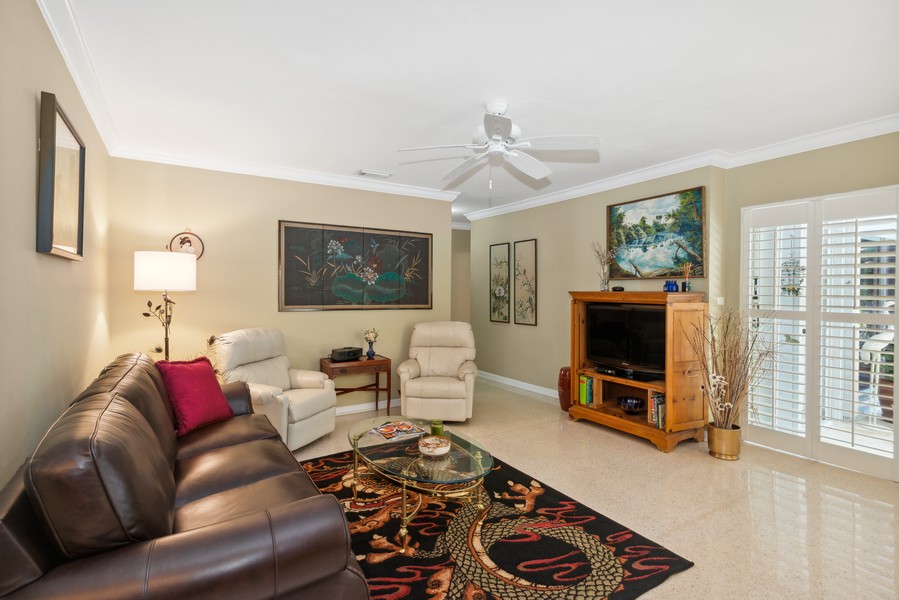 Real Estate Photography - 7740 SW 138 terrace, Palmetto Bay, FL, 33158 - Family Room