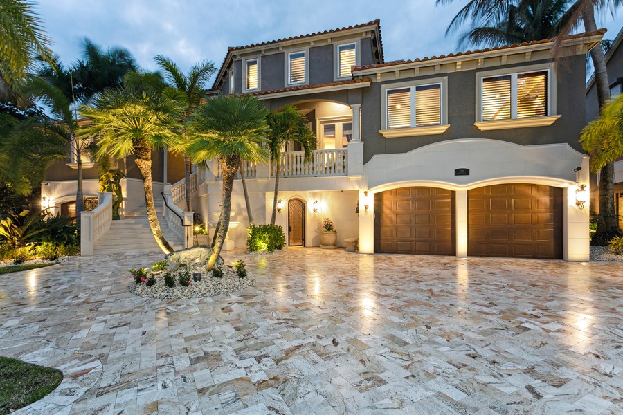 Real Estate Photography - 6116 Kipps Colony Drive W, - 2nd shoot for twilight, St. Petersburg, FL, 33707 - 