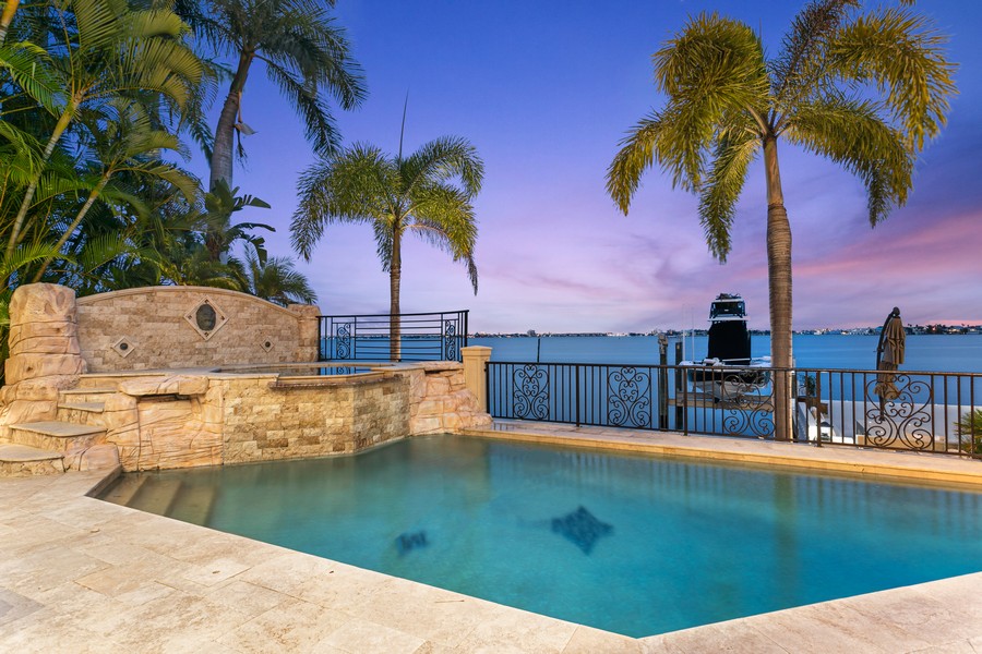 Real Estate Photography - 6116 Kipps Colony Drive W, - 2nd shoot for twilight, St. Petersburg, FL, 33707 - 