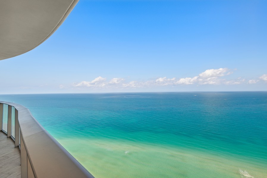 Real Estate Photography - 15701 Collins Ave, Unit 2902, Sunny Isles Beach, FL, 33301 - View