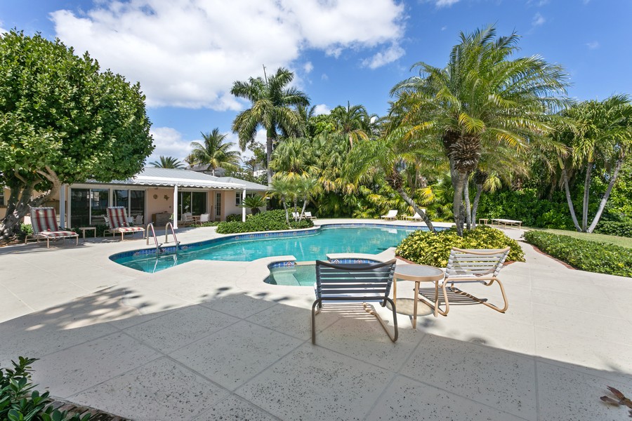 Real Estate Photography - 2916 Washington Road, West Palm Beach, FL, 33401 - 
