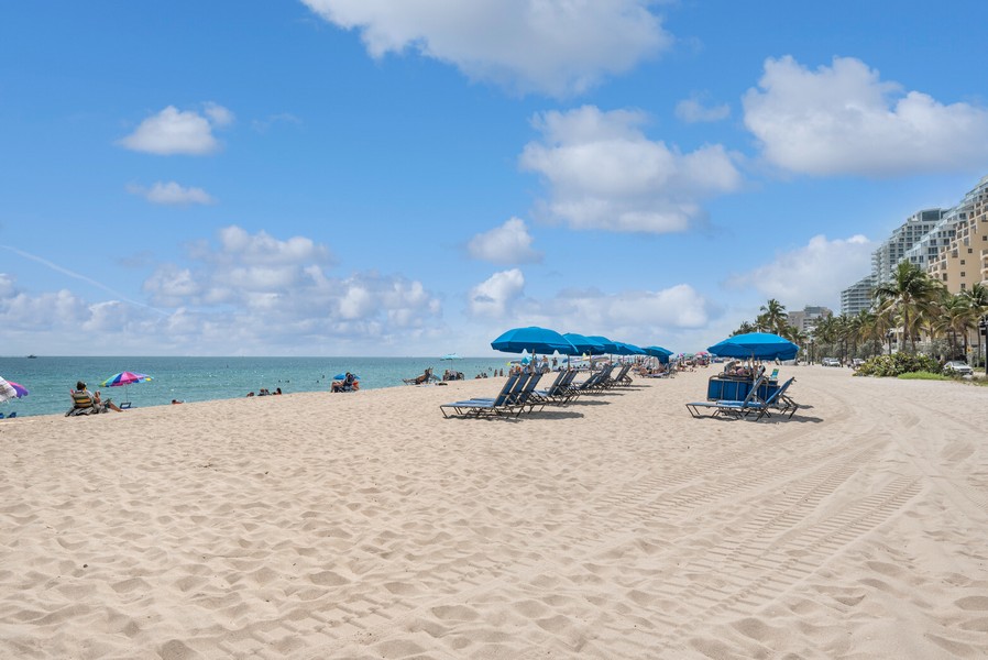 Real Estate Photography - 711 N Birch Rd #403, Fort Lauderdale, FL, 33304 - 
