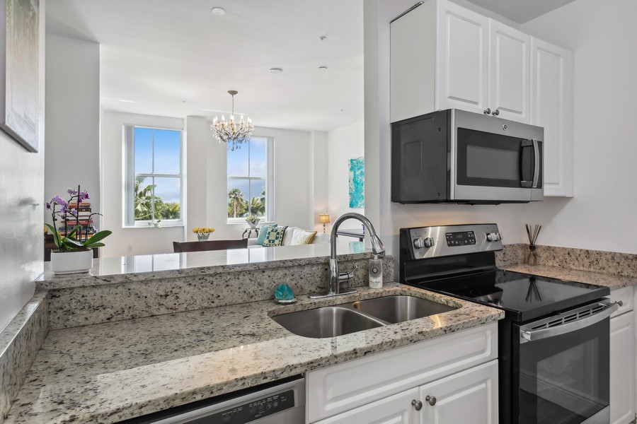 Real Estate Photography - 255 Evernia St, Unit 403, West Palm Beach, FL, 33401 - Kitchen