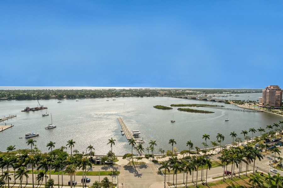 Real Estate Photography - 255 Evernia St, Unit 403, West Palm Beach, FL, 33401 - 