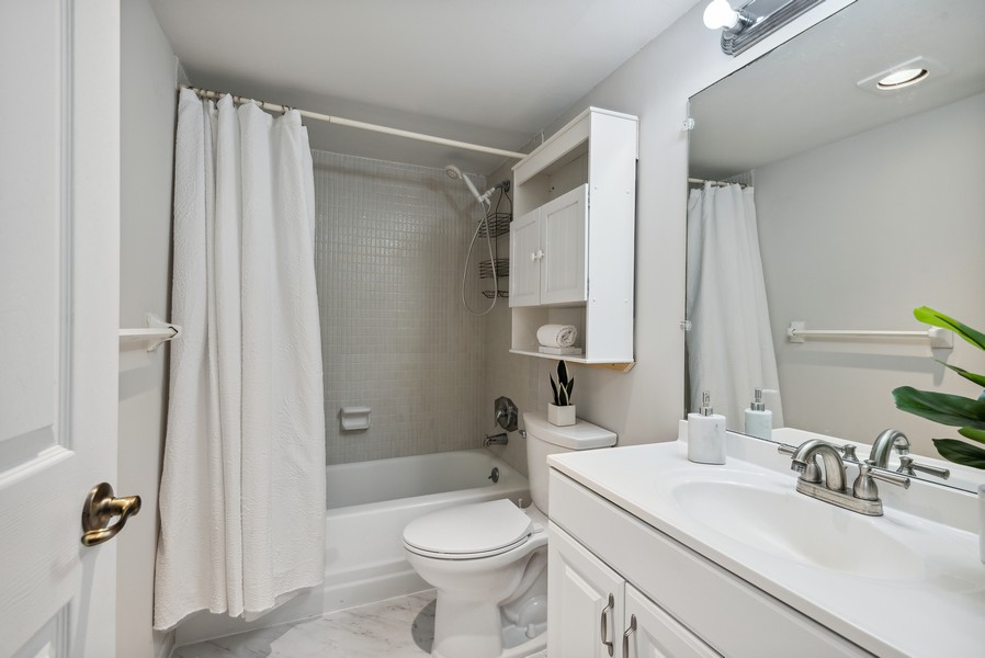 Real Estate Photography - 777 S federal Hwy H202, Pompano Beach, FL, 33062 - Primary Bathroom