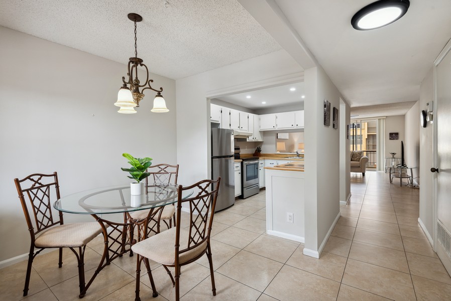 Real Estate Photography - 777 S federal Hwy H202, Pompano Beach, FL, 33062 - Kitchen / Dining Room