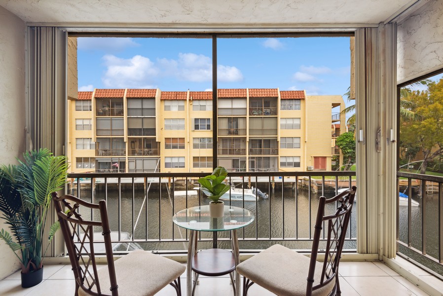 Real Estate Photography - 777 S federal Hwy H202, Pompano Beach, FL, 33062 - Balcony