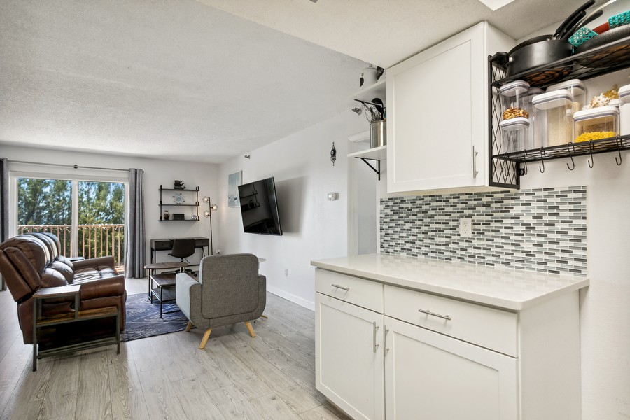 Real Estate Photography - 7432 Sunshine Skyway Lane S, St. Petersburg, FL, 33711 - 