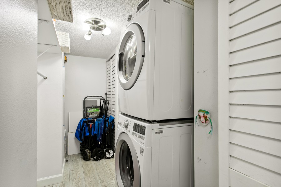 Real Estate Photography - 7432 Sunshine Skyway Lane S, St. Petersburg, FL, 33711 - 