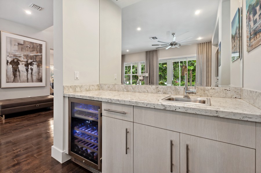 Real Estate Photography - 505 NW 1st Ave, Delray Beach, FL, 33445 - Bar