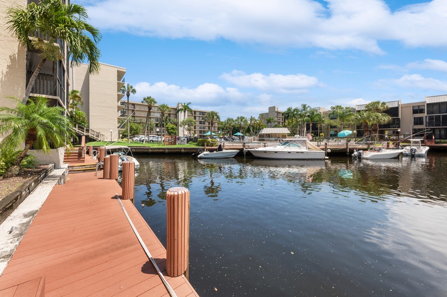 Real Estate Photography - 9 Royal Palm Way 1030, Boca Raton, FL, 33432 - Dock