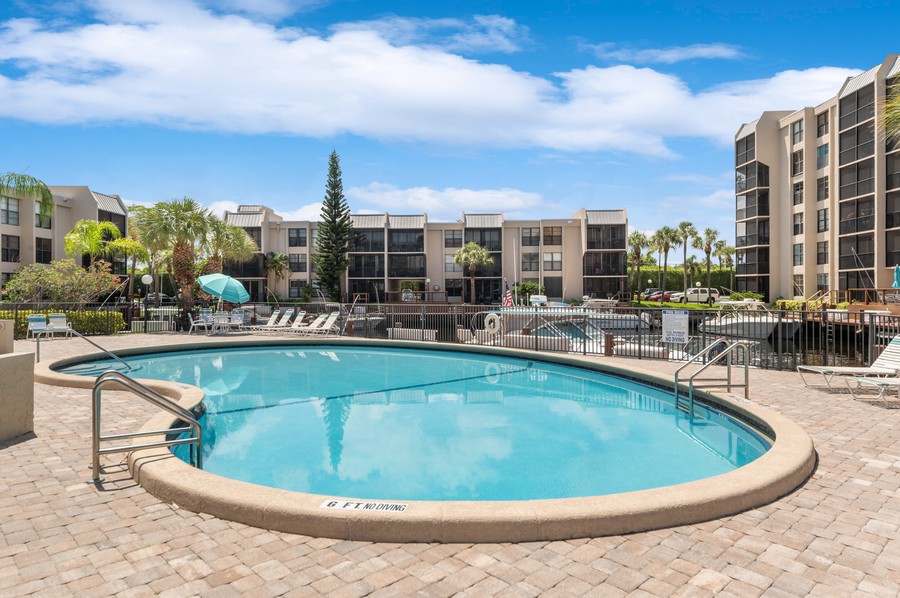 Real Estate Photography - 9 Royal Palm Way 1030, Boca Raton, FL, 33432 - Pool