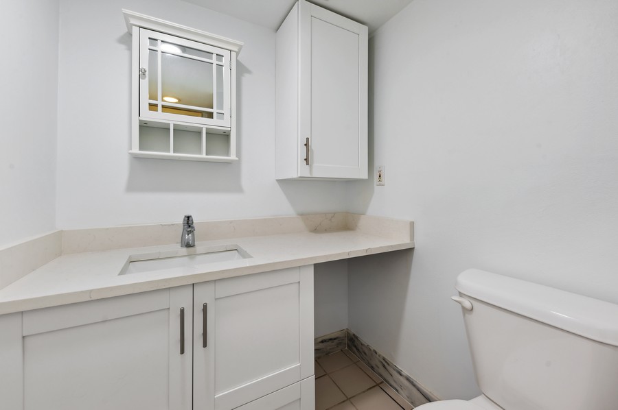 Real Estate Photography - 9 Royal Palm Way 1030, Boca Raton, FL, 33432 - Bathroom