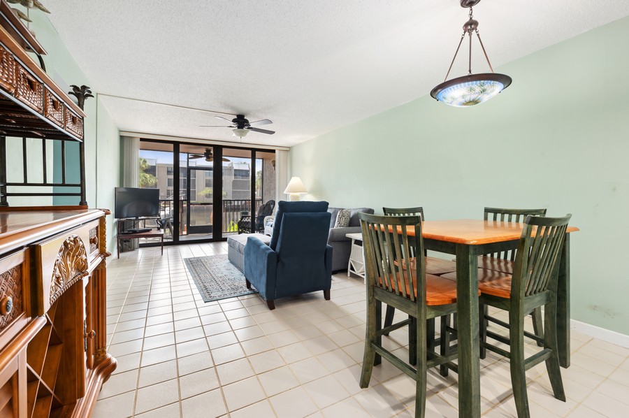 Real Estate Photography - 9 Royal Palm Way 1030, Boca Raton, FL, 33432 - Living Room / Dining Room