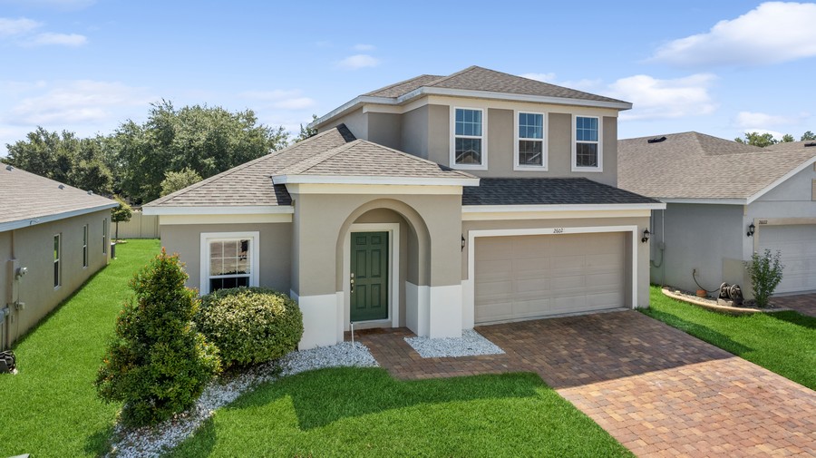 Real Estate Photography - 26026 Meadow Breeze Lane, Leesburg, FL, 34748 - Front View