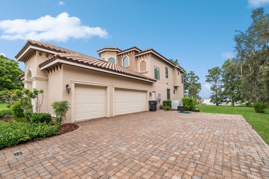 Real Estate Photography - 1900 N Lake Eloise Dr, Winter Haven, FL, 33884 - Garage