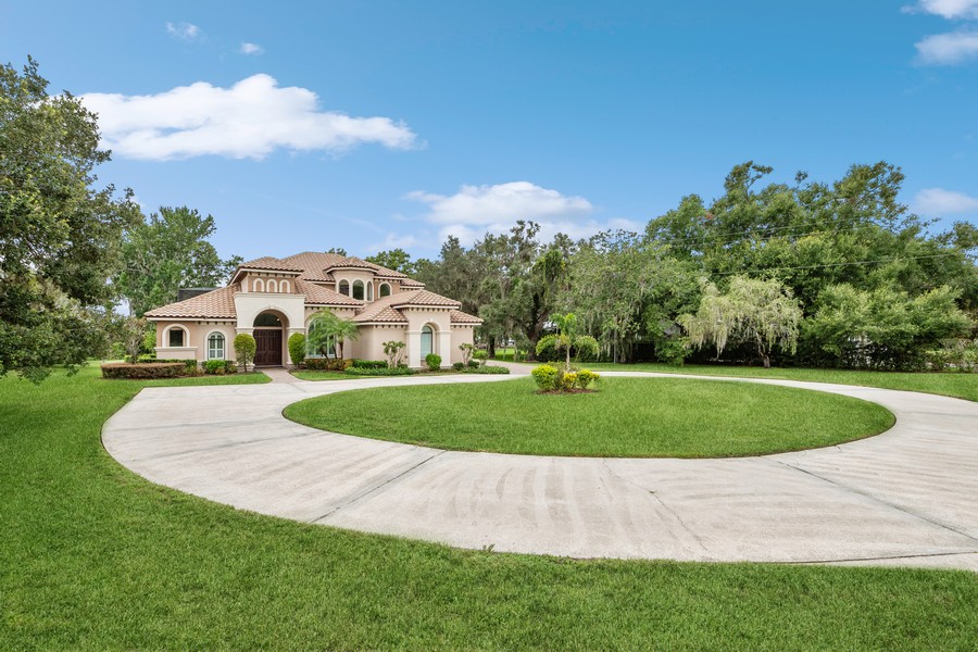 Real Estate Photography - 1900 N Lake Eloise Dr, Winter Haven, FL, 33884 - Front View