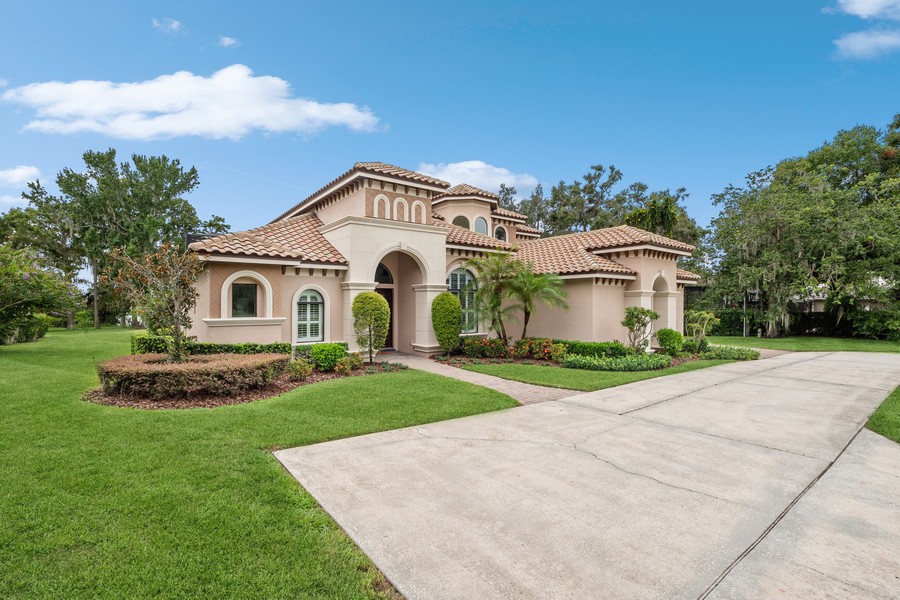 Real Estate Photography - 1900 N Lake Eloise Dr, Winter Haven, FL, 33884 - Front View