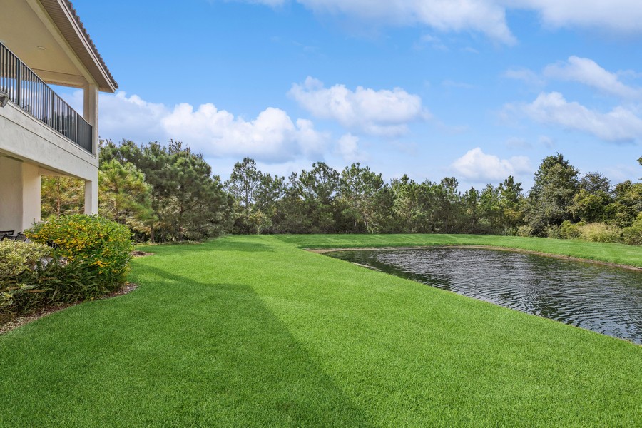 Real Estate Photography - 7183 Heather Sound Loop, Wesley Chapel, FL, 33545 - 
