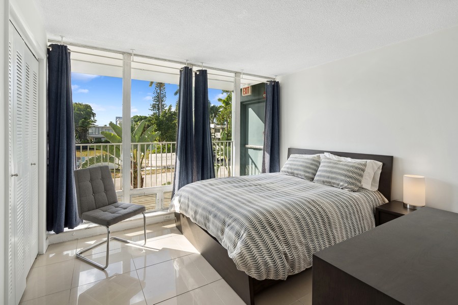 Real Estate Photography - 524 Orton Ave, #202, Fort Lauderdale, FL, 33304 - 