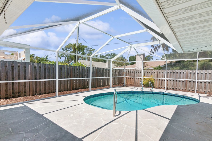 Real Estate Photography - 3300 Duncan Avenue, Sarasota, FL, 34239 - Pool