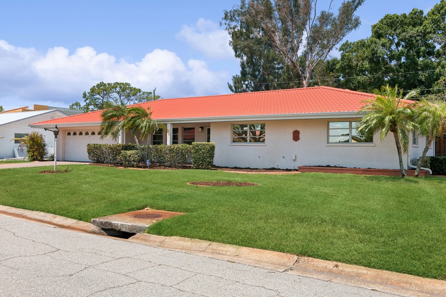 Real Estate Photography - 3300 Duncan Avenue, Sarasota, FL, 34239 - Front View