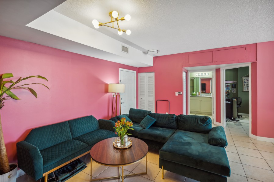 Real Estate Photography - 1 Glen Royal Parkway #710, Miami, FL, 33125 - 