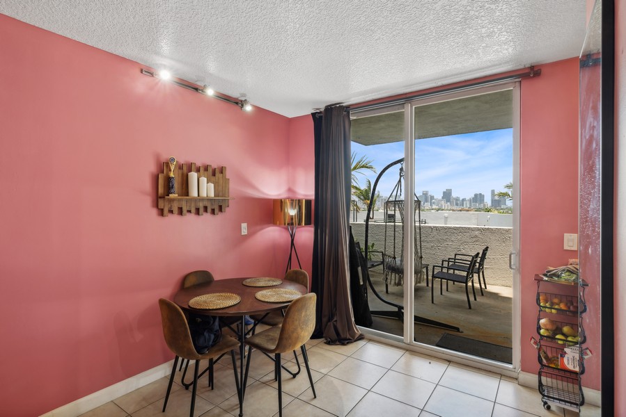Real Estate Photography - 1 Glen Royal Parkway #710, Miami, FL, 33125 - 