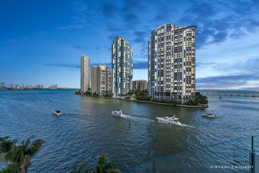 Real Estate Photography - 300 Biscayne Blvd Way #601, Miami, FL, 33131 - 