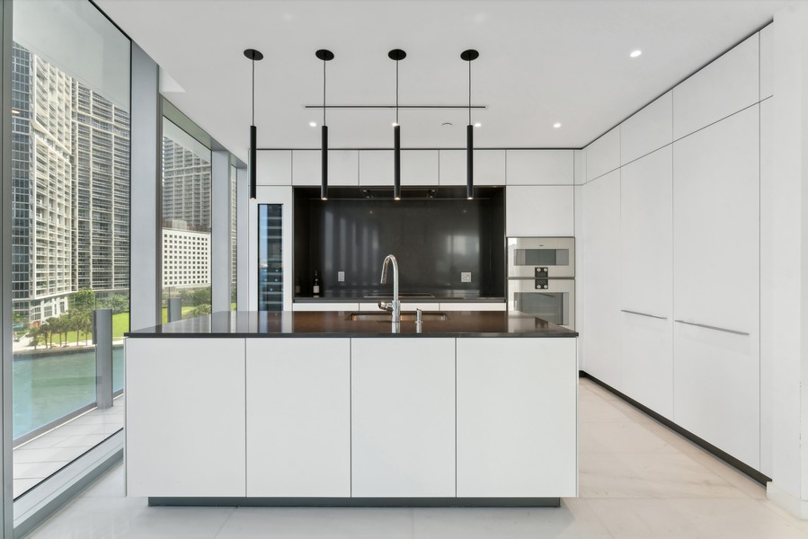 Real Estate Photography - 300 Biscayne Blvd Way #601, Miami, FL, 33131 - 
