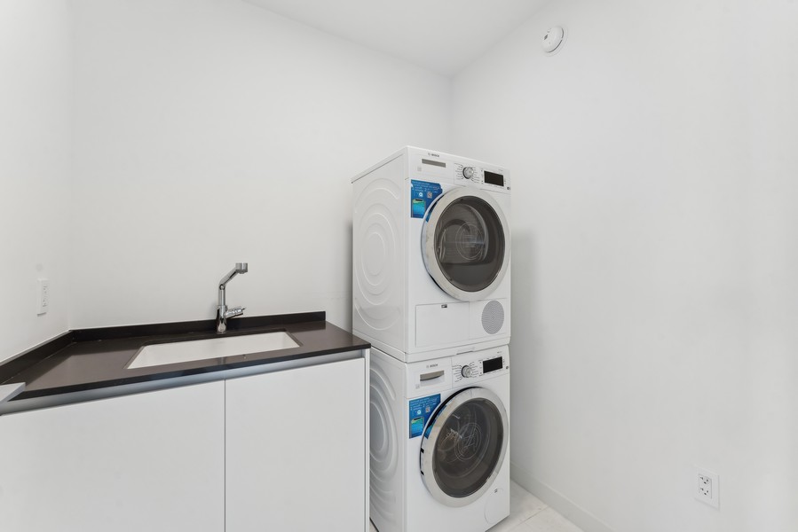 Real Estate Photography - 300 Biscayne Blvd Way #601, Miami, FL, 33131 - 
